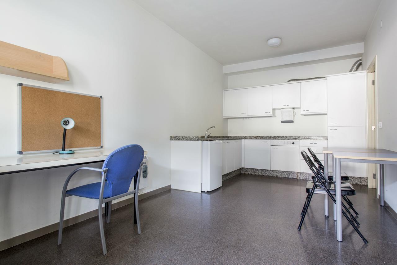 אורנסה Residencia Universitaria Resa As Burgas מראה חיצוני תמונה