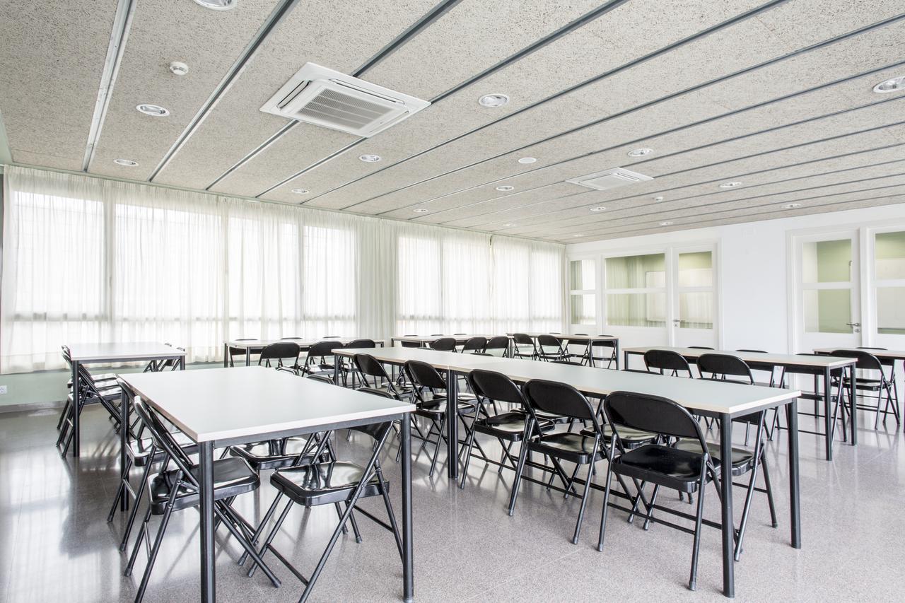 אורנסה Residencia Universitaria Resa As Burgas מראה חיצוני תמונה