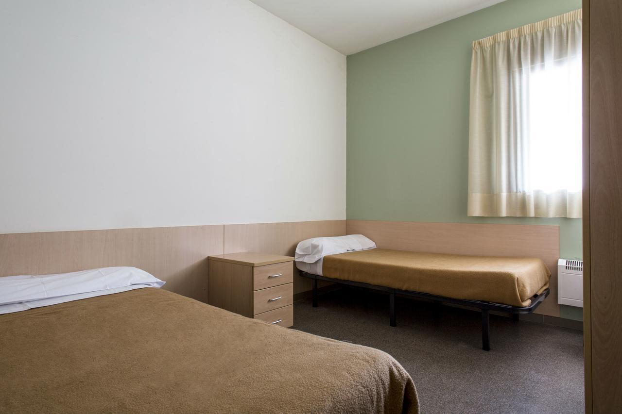 אורנסה Residencia Universitaria Resa As Burgas מראה חיצוני תמונה