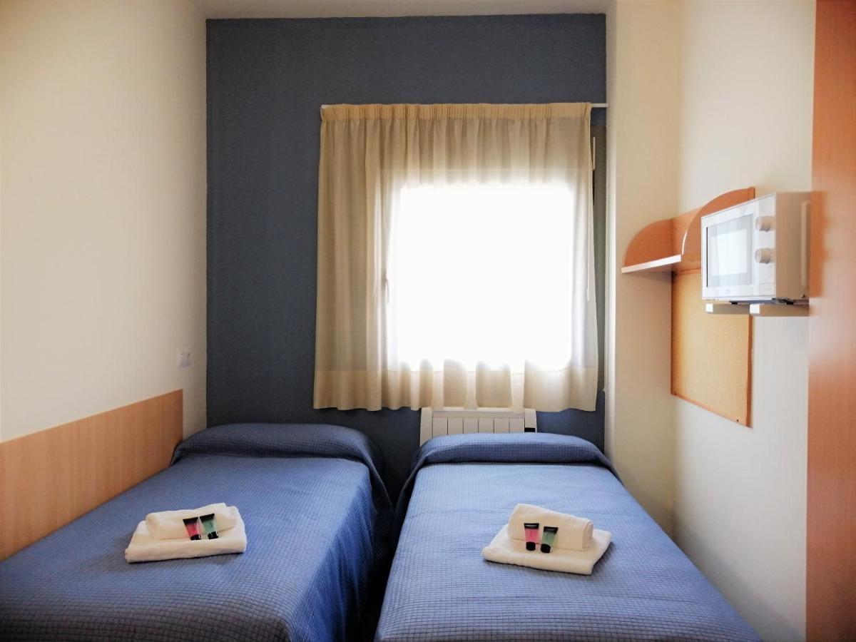 אורנסה Residencia Universitaria Resa As Burgas מראה חיצוני תמונה